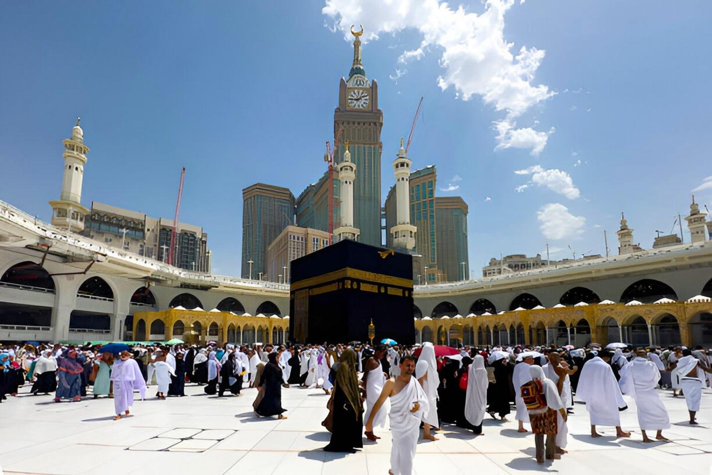 Last-Minute December Umrah Deals 2025 (Only 3 Spots Left!)
